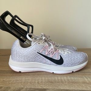 Nike Zoom Winflo woman’s Sz 6.5 sneakers shoes